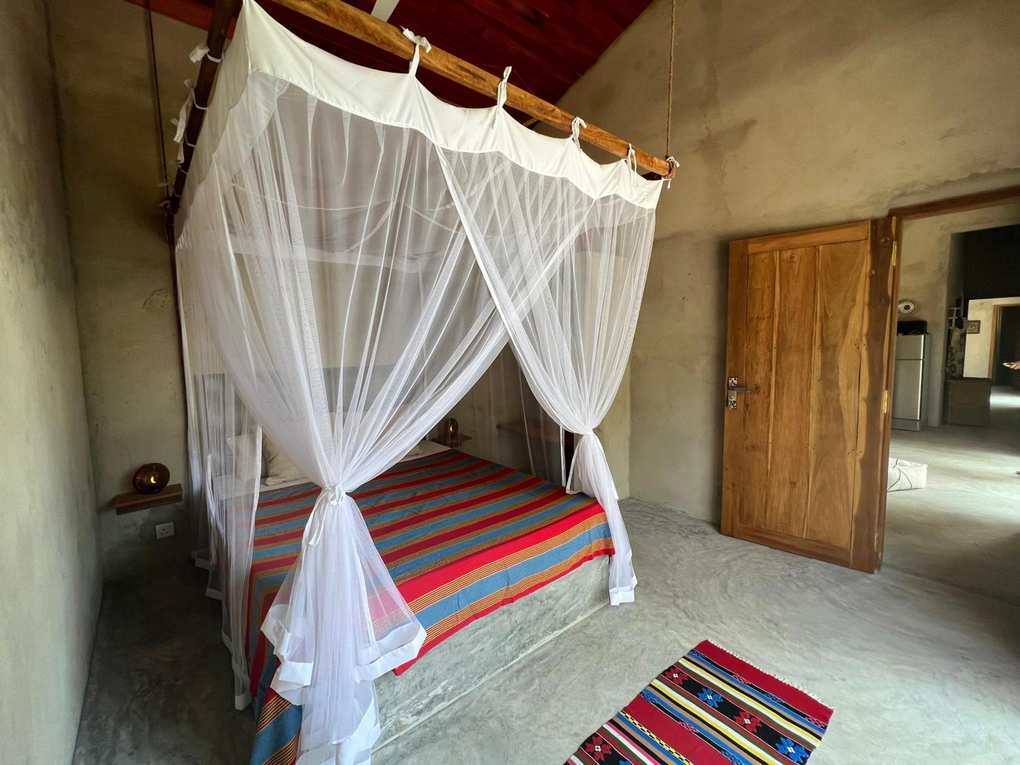 Into The Blue - Yoga Included & Walk To 3 Beaches Tangalle Exteriör bild